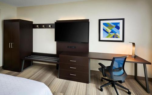 Imagen de la habitación del Hotel Holiday Inn Express and Suites Windsor East - Lakeshore, an IHG Hotel. Foto 12