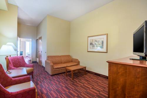 Imagen de la habitación del Hotel Holiday Inn Express and Suites Woodbridge, An Ihg. Foto 3