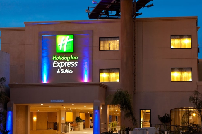 Imagen general del Hotel Holiday Inn Express and Suites Woodland Hills, An Ihg. Foto 1