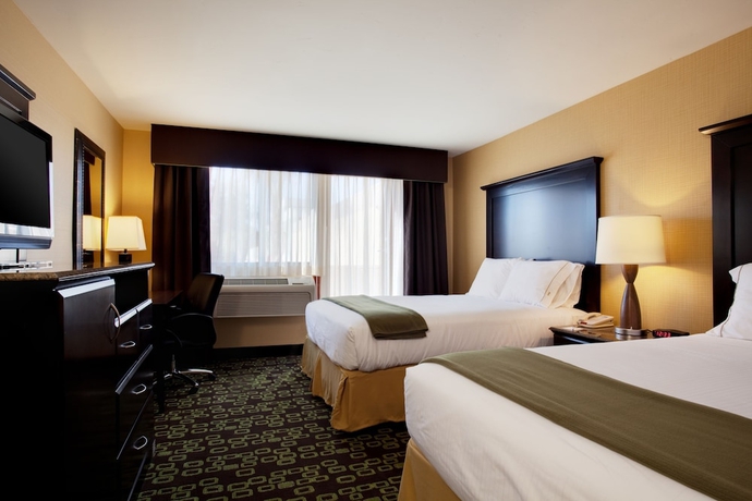 Imagen de la habitación del Hotel Holiday Inn Express and Suites Woodland Hills, An Ihg. Foto 13