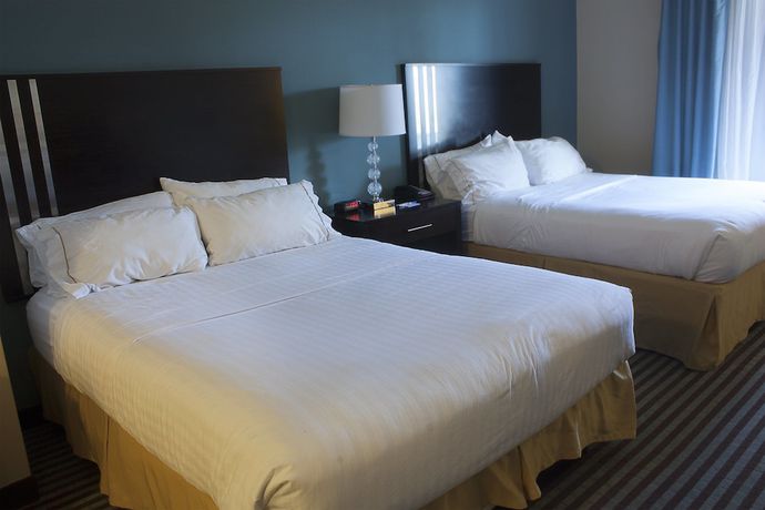Imagen de la habitación del Hotel Holiday Inn Express and Suites Youngstown West - Austintown, An Ihg. Foto 3