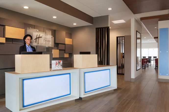 Imagen de los interiores del Hotel Holiday Inn Express and Suites-cincinnati Ne - Red Bank Road, An Ihg. Foto 16