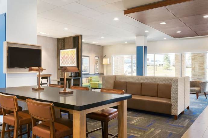 Imagen del bar/restaurante del Hotel Holiday Inn Express and Suites-cincinnati Ne - Red Bank Road, An Ihg. Foto 3