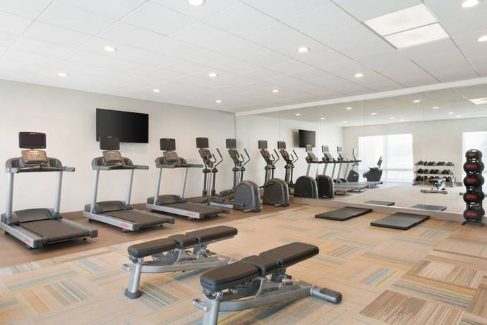 Imagen de los interiores del Hotel Holiday Inn Express and Suites-cincinnati Ne - Red Bank Road, An Ihg. Foto 17