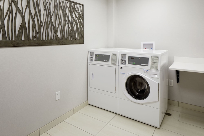 Imagen de los interiores del Hotel Holiday Inn Express and Suites-cincinnati North - Liberty Way, An Ihg. Foto 18