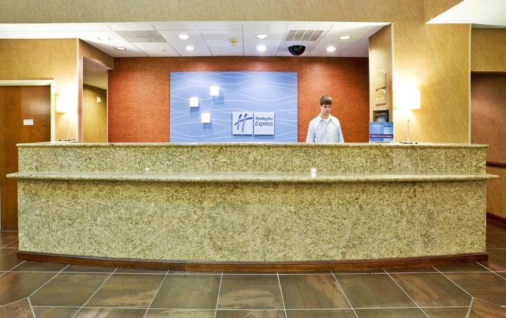 Imagen de los interiores del Hotel Holiday Inn Express y Suites Irving Conv Ctr - Las Colinas. Foto 11