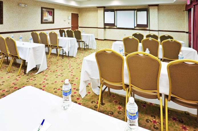 Imagen de los interiores del Hotel Holiday Inn Express y Suites Irving Conv Ctr - Las Colinas. Foto 12