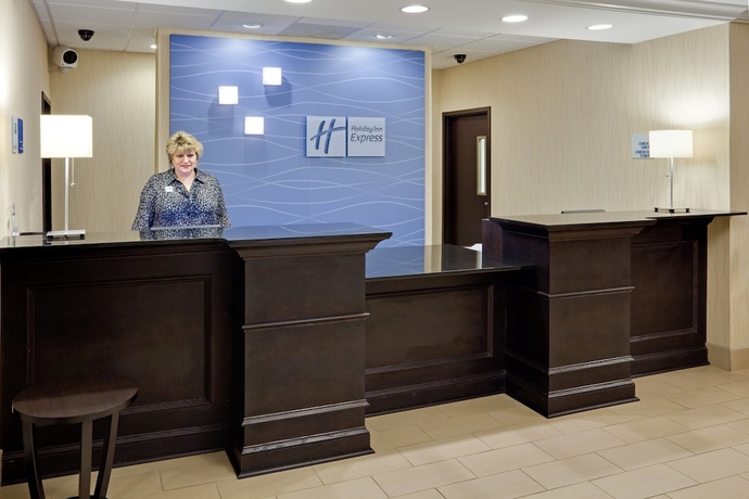 Imagen de los interiores del Hotel Holiday Inn Express y Suites Lebanon. Foto 15