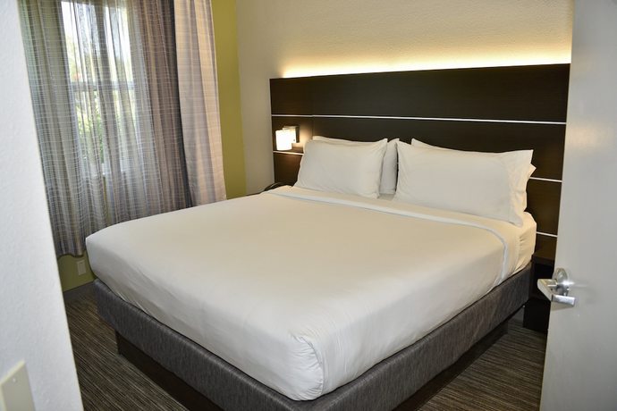 Imagen de la habitación del Hotel Holiday Inn Express&reg; Windsor Sonoma Wine Country, an IHG. Foto 7