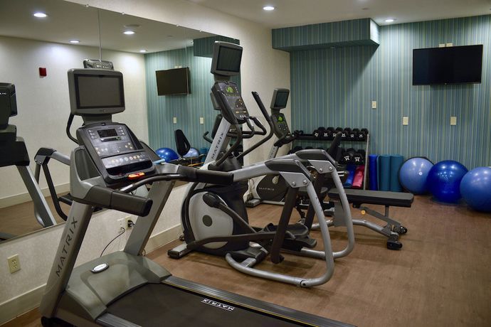 Imagen de los interiores del Hotel Holiday Inn Express&reg; Windsor Sonoma Wine Country, an IHG. Foto 17