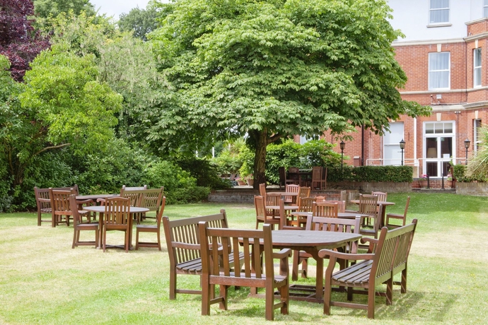 Imagen de los exteriores del Hotel Holiday Inn Farnborough, An Ihg. Foto 7