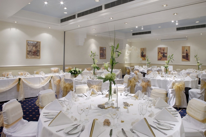 Imagen de los interiores del Hotel Holiday Inn Farnborough, An Ihg. Foto 12