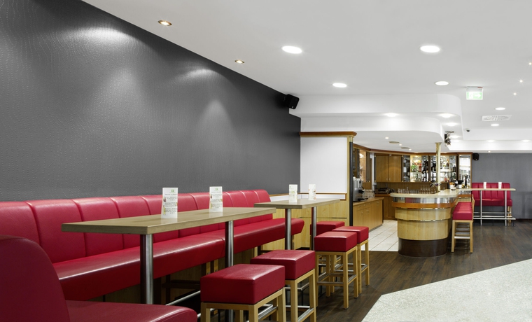 Imagen del bar/restaurante del Hotel Holiday Inn Frankfurt Airport - Neu-isenburg, An Ihg. Foto 4