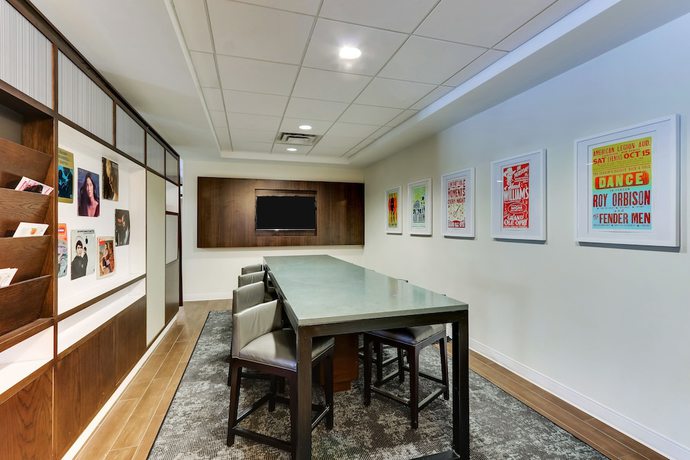 Imagen del bar/restaurante del Hotel Holiday Inn Franklin - Cool Springs. Foto 2