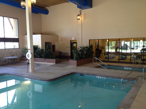 Imagen de la piscina del Hotel Holiday Inn Frisco by IHG. Foto 16