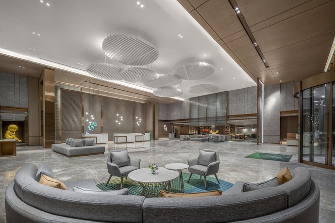 Imagen de los interiores del Hotel Holiday Inn Fu'An, an IHG Hotel. Foto 18