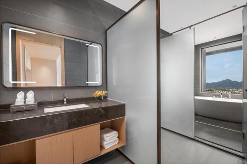 Imagen de la habitación del Hotel Holiday Inn Ganzhou Orchid Town, an IHG. Foto 13