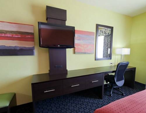 Imagen de la habitación del Hotel Holiday Inn Garland, An Ihg. Foto 5