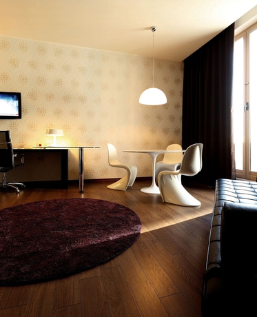 Imagen de la habitación del Hotel Holiday Inn Genoa City, An Ihg. Foto 10