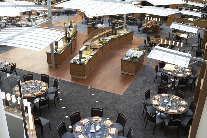 Imagen del bar/restaurante del Hotel Holiday Inn Gent Expo, An Ihg. Foto 8