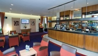 Imagen del bar/restaurante del Hotel Holiday Inn Glasgow City West. Foto 3
