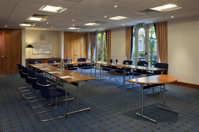 Imagen de los interiores del Hotel Holiday Inn Gloucester-cheltenham, An Ihg. Foto 14