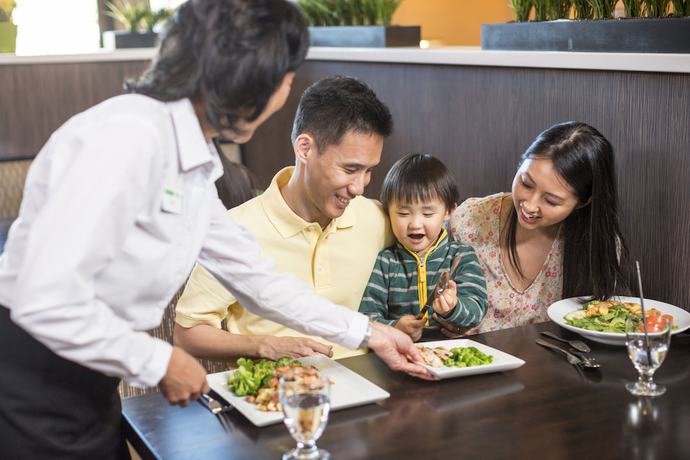 Imagen del bar/restaurante del Hotel Holiday Inn Grand Rapids North - Walker, an IHG. Foto 7