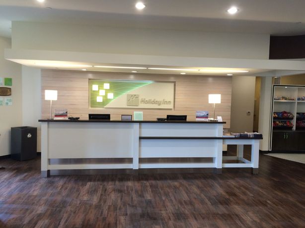 Imagen del bar/restaurante del Hotel Holiday Inn Greensboro Coliseum, An Ihg. Foto 6