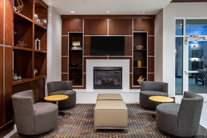 Imagen de los interiores del Hotel Holiday Inn Gulfport Airport, an IHG. Foto 18