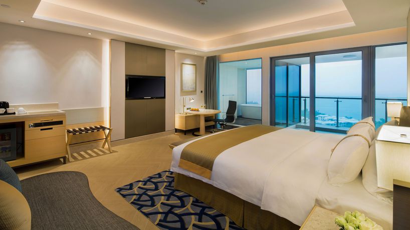 Imagen de la piscina del Hotel Holiday Inn Haikou West Coast, An Ihg. Foto 20