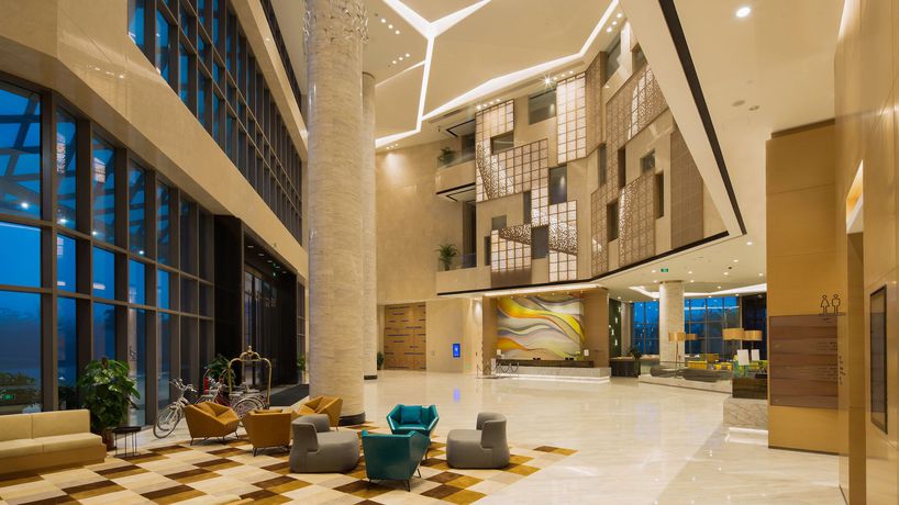 Imagen de los interiores del Hotel Holiday Inn Haikou West Coast, An Ihg. Foto 16