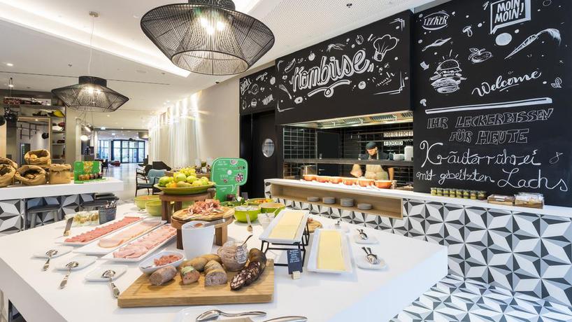 Imagen del bar/restaurante del Hotel Holiday Inn Hamburg - City Nord. Foto 2