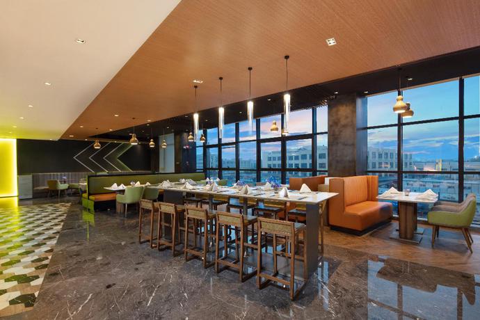 Imagen del bar/restaurante del Hotel Holiday Inn Hangzhou Airport Zone, An Ihg. Foto 3