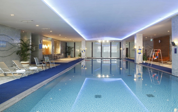 Imagen de la piscina del Hotel Holiday Inn Hangzhou Xiaoshan, An Ihg. Foto 18