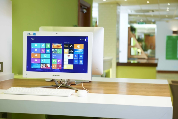 Imagen de los interiores del Hotel Holiday Inn Heathrow M4 Jct.4. Foto 11