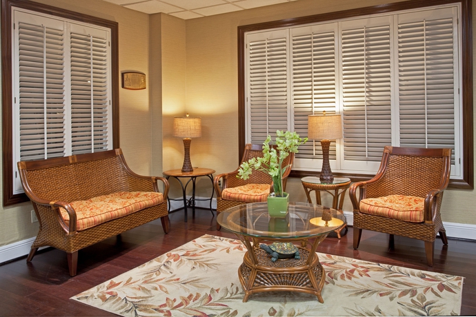 Imagen de los interiores del Hotel Holiday Inn Hotel & Suites Harbourside. Foto 13