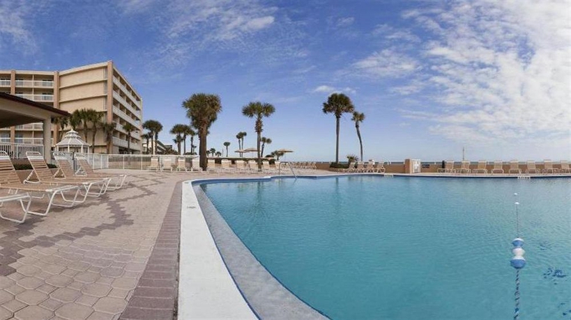 Imagen de la piscina del Hotel Holiday Inn Hotel and Suites Daytona Beach On The Ocean. Foto 16