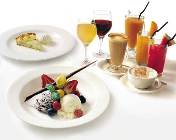 Imagen del bar/restaurante del Hotel Holiday Inn Hotel and Suites Langfang New Chaoyang. Foto 3