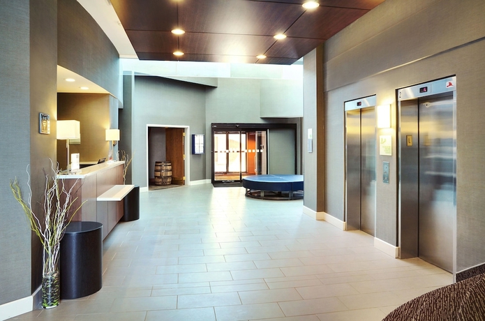 Imagen de los interiores del Hotel Holiday Inn Hotel y Suites London. Foto 17
