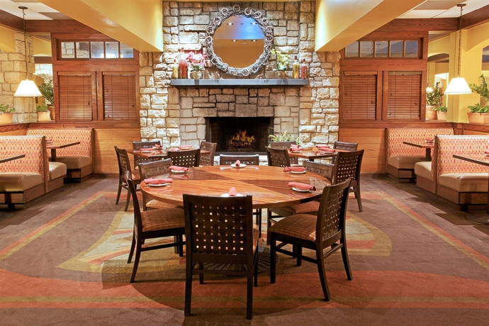 Imagen del bar/restaurante del Hotel Holiday Inn Houston Intercontinental Airport, An Ihg. Foto 6