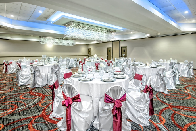 Imagen del bar/restaurante del Hotel Holiday Inn Houston Sw - Sugar Land Area, An Ihg. Foto 6