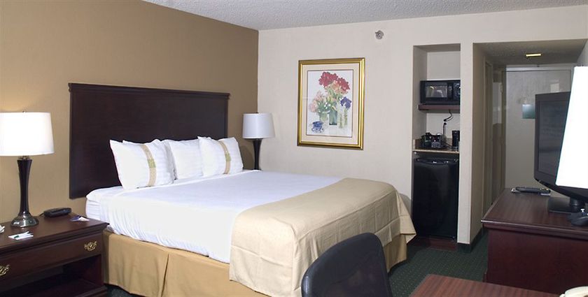 Imagen de la habitación del Hotel Holiday Inn Huntsville-Research Park. Foto 3