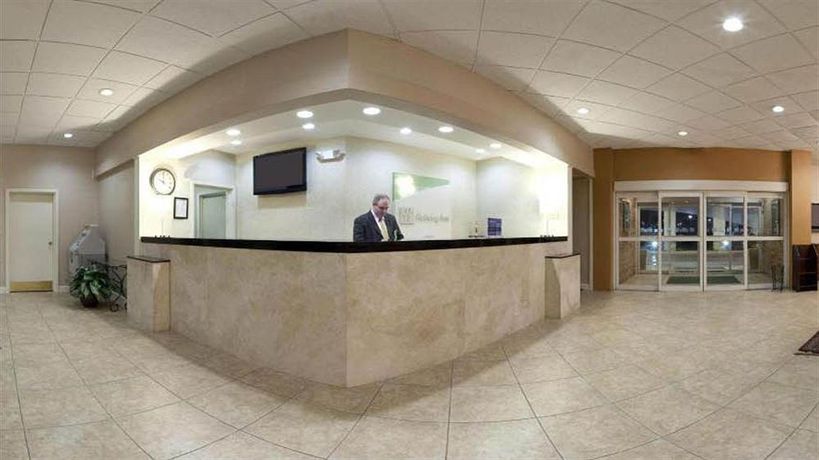 Imagen de los interiores del Hotel Holiday Inn Huntsville-Research Park. Foto 9