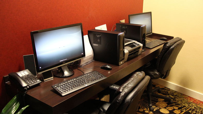 Imagen de los interiores del Hotel Holiday Inn Huntsville-Research Park. Foto 10