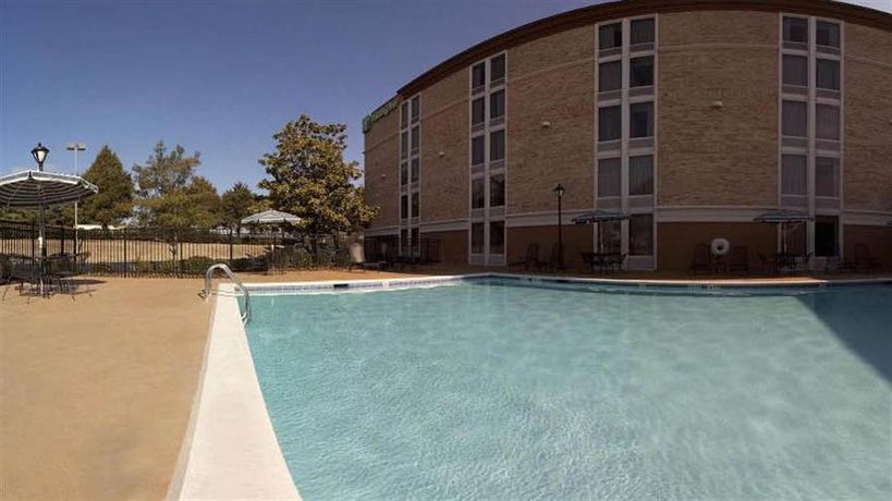 Imagen del bar/restaurante del Hotel Holiday Inn Huntsville-Research Park. Foto 2