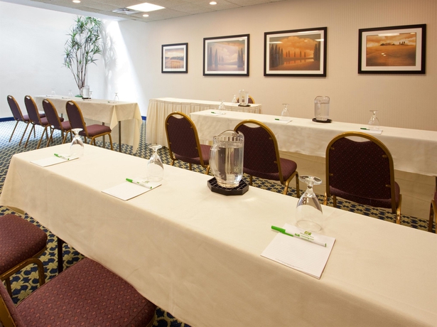 Imagen de los interiores del Hotel Holiday Inn Hyannis, An Ihg. Foto 8