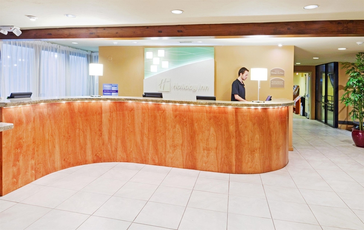 Imagen de los interiores del Hotel Holiday Inn Hyannis, An Ihg. Foto 14