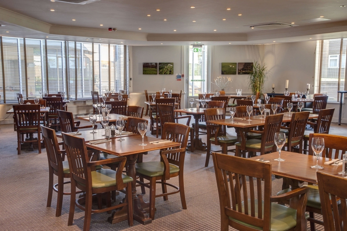 Imagen del bar/restaurante del Hotel Holiday Inn Ipswich, An Ihg. Foto 4