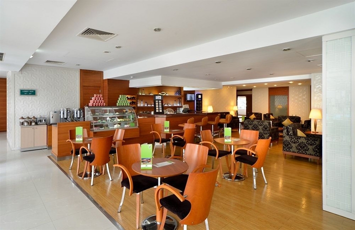 Imagen del bar/restaurante del Hotel Holiday Inn Istanbul City, An Ihg. Foto 5