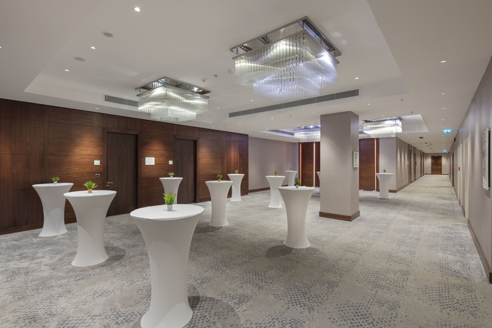Imagen de los interiores del Hotel Holiday Inn Istanbul - Tuzla Bay, An Ihg. Foto 12